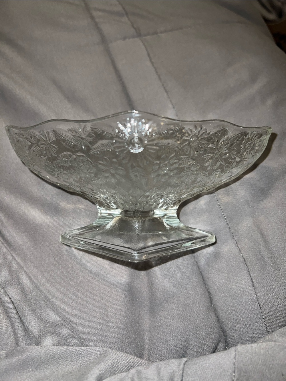 Vintage Indiana Glass Pinapple Floral Compote Dish